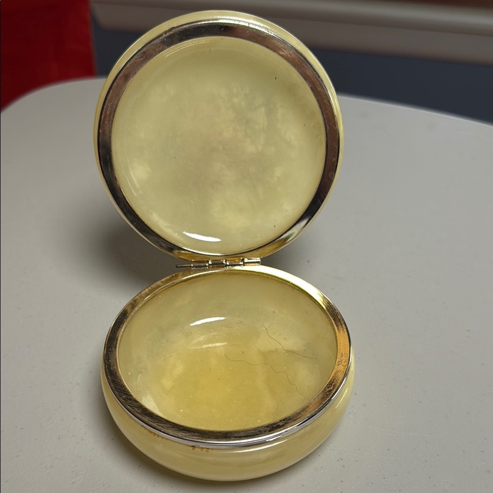 Italian Alabaster vintage hand carved jewelry box #11 - Picture 3 of 3